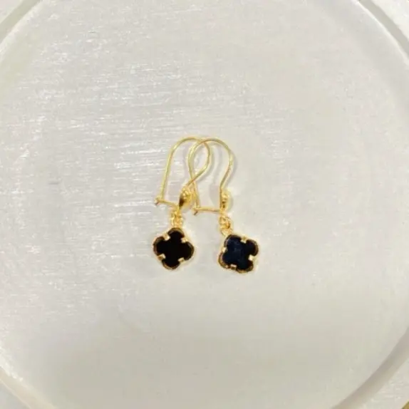 Anting Clover Juntai Black Fashion Dewasa 1gr 0