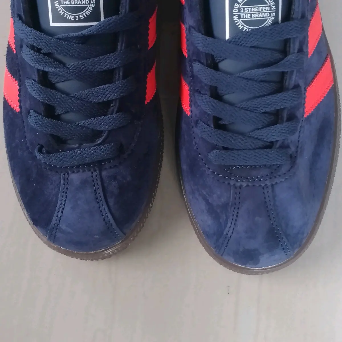 sepatu munch cw Dublin// navy oren// kasual