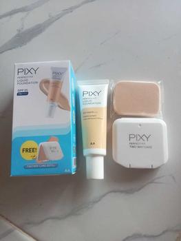 Product Review of Pixy Perfect Fit Liquid Foundation SPF35 PA++ Gratis Pixy UV Whitening Two Way Cake Refill Wajah from i** k** 0