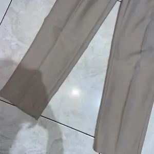 Keystar Celana Pria Slimfit Original Abu Hitam Muda Navy Nyaman Elegant Regular Trousers Bahan Stretch Anti Kusut Tebal Lentur YKK Panjang Formal Kantor Kerja SemiWool Coklat Kain Biru CREAM