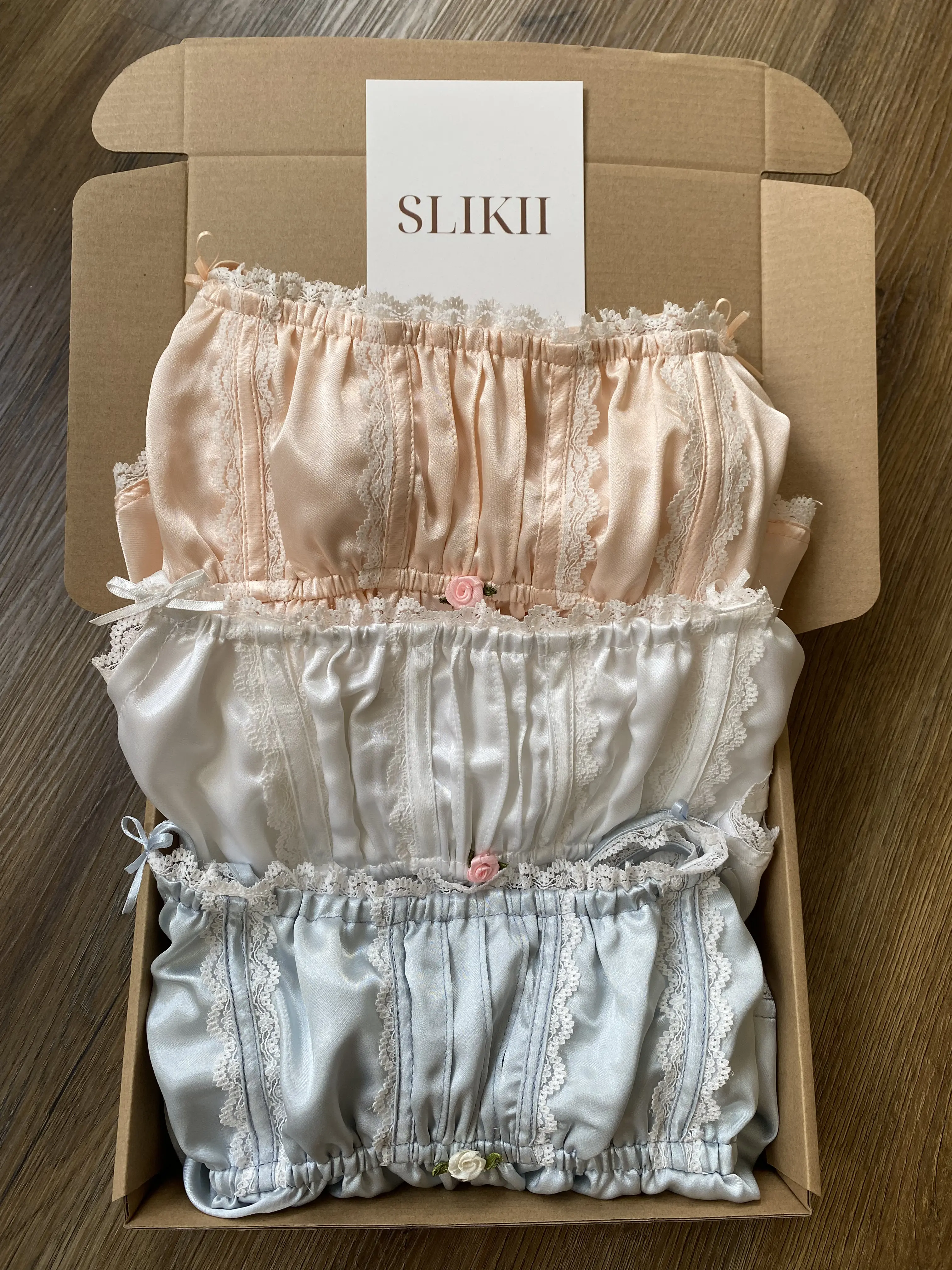 Miki Top - [Có big size] Áo babydoll phối ren và hoa cổ điển vintage | BigBuy360 - bigbuy360.vn