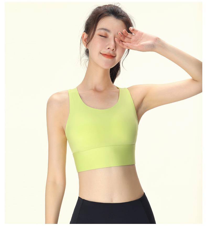 Product Introduction of High-Intensity Sports Bra for Women - Anti-Shock, Moisture-Wicking, Fixed Cups,Stylish Back Design Women's Sports Tank Top 25