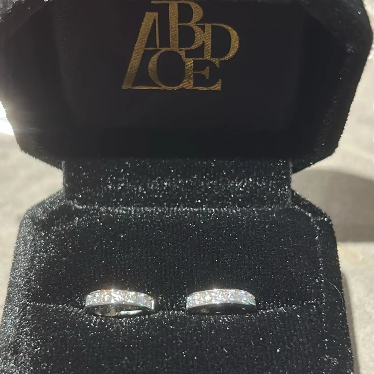 ABCDE - MINI HUGGIES EARRING