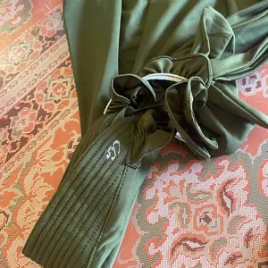 JILBAB Anak Instan Bergo Pita Ricis Pet dan Non Pet - Hijab Anak Instan Pita Ricis Pet Non Pet Nyaman Muslim Lembut