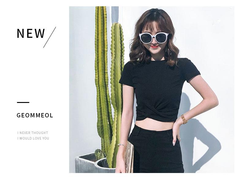 Product Introduction of Black T-shirt women's short sleeves, short high waist, with high net celebrity, small summer dress, crop top, INS super hot 11