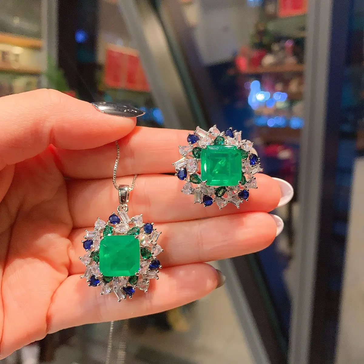 Lux Co.Emerald color block stone necklace and ring set.