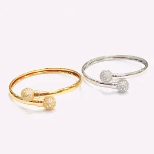Gelang Titanium Gold Silver Perhiasan Wanita Elegan Bracelets Bangle Berlian