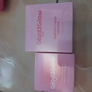 [New] Glad2Glow MINI GLOW SET Mini Powder Foundation 4.5g+Glow Cushion / Matte Cushion / Skintint-Travel Friendly Concealer setting powder Mencerahkan Wajah Kusam Niacinamide Translucent Twowaycake| bedak tabur oil control dan tahan lama