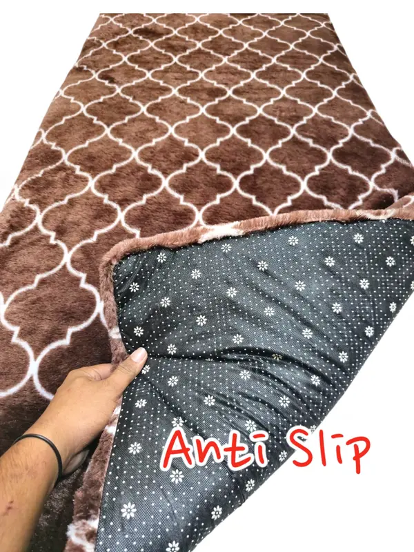 kasur Karpet Mewah – Nyaman, Teba 5 cm , dan Anti Slip untuk Kualitas Istirahat Terbaik 4
