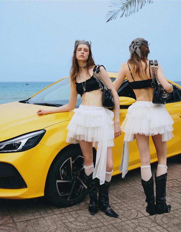 Remmus - Cloudy Skirt | Chân váy mini lưới tầng bồng bềnh công chúa women