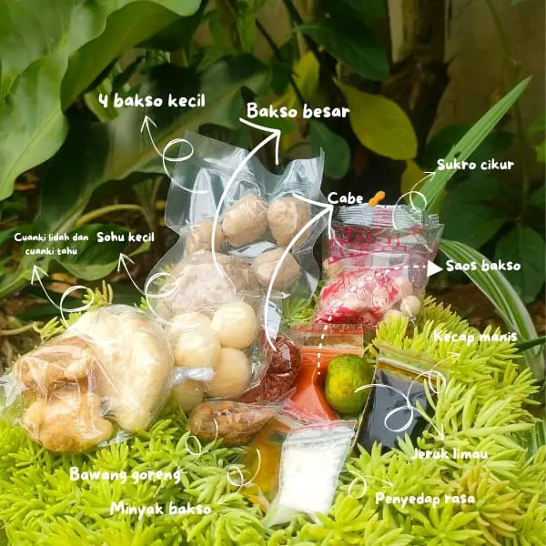 Bakso RCM varian Isi & Urat Daging Sapi Ayam - 4 Bakso Kecil - Goreng, Cikur, Bawang, Frozen, Cuanki, Cabai, Air, Minyak, cabe Bubuk 2