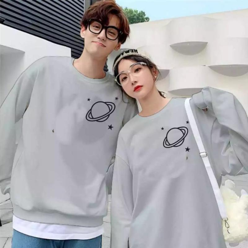 Product Introduction of Sweater Kaos Couple Pasangan Motif Logo Planet Saturn Terbaru / Kaos Pria Wanita Lengan Panjang / Baju Sweatshirt Kapelan Cowok Cewek 50