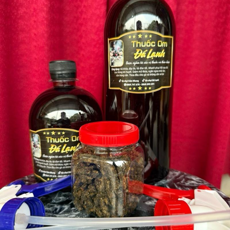 Combo chai om đá lạnh dành cho gà chọi