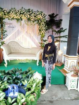 Product Review of Setelan Kebaya Wisuda Bali Terbaru 100rb 3 Item Strait Wanita from r**o 0