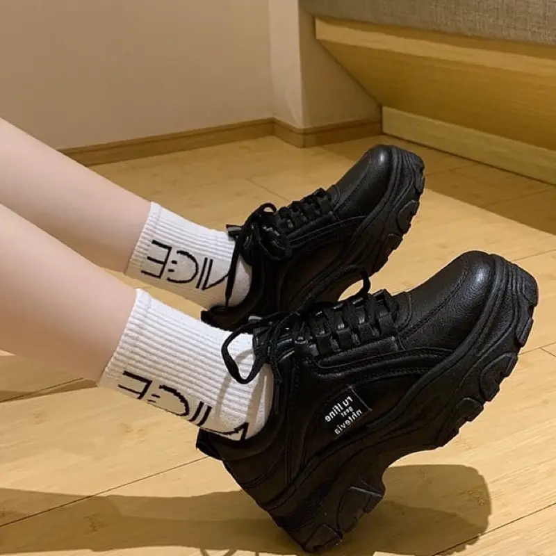 sepatu sneakers wanita korea sepatu sneakers wanita putih sepatu sneakers hitam sepatu snekaers wanita tinggi sepatu wanita sekolah sepatu wanita ootd sepatu wanita viral
