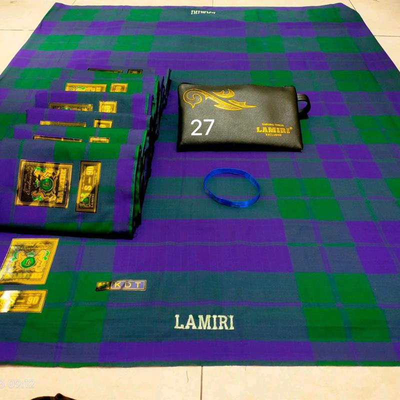 SARUNG LAMIRI KDT TERMURAH HALUS  Lembut motip Kotak Dua tropong  sandur madura rayon premium Muslim Santri Nyaman di pakai bayar di tempat Pria 4