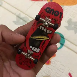 Wooden Fingerboard Jari Mini Wooden Fingerboard Toy Wheels Bearing Finger Skate Board Mainan Anak Finger Toys