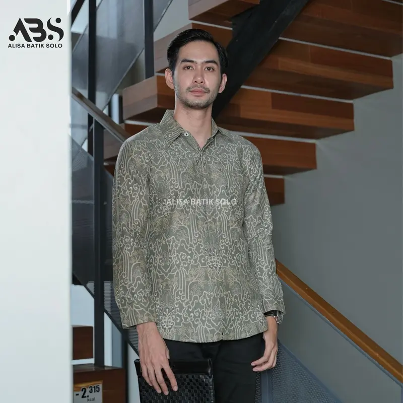 ALISA BATIK SOLO | Batik Slimfit Motif Garis Sage Bahan Doby Kemeja Batik Tangan Lengan Panjang Solo Sragen Best Seller Baju Pria Nyaman 2