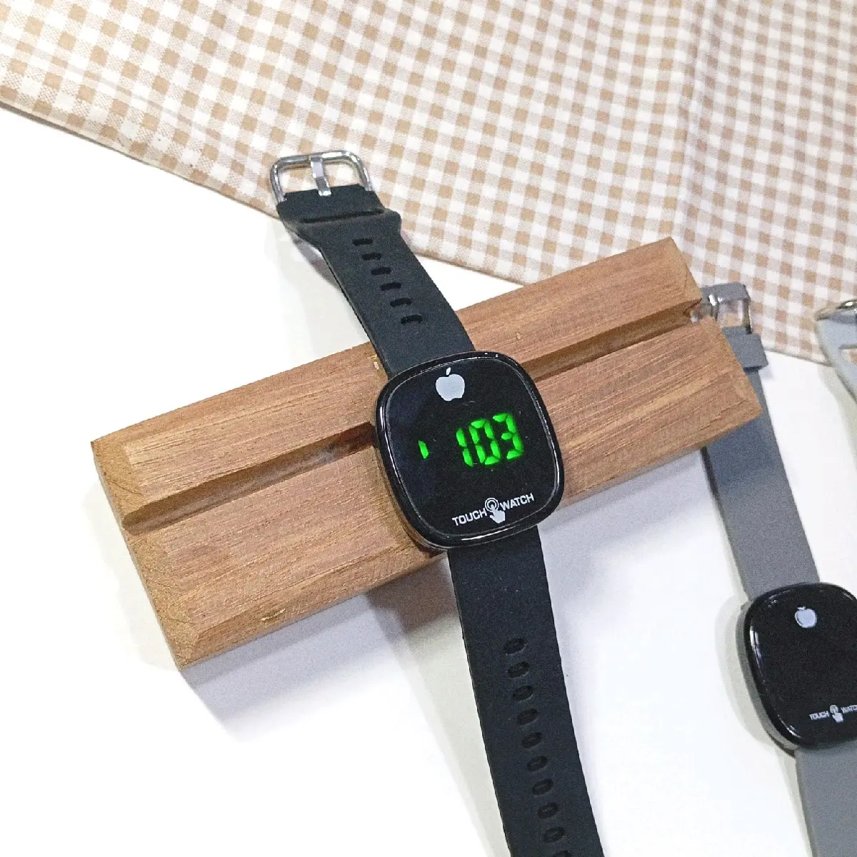 Jam tangan touch watch/jam tangan digital/jam tangan pria wanita/jam tangan kekinian/Jam tangan digital LED