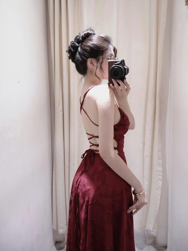 Motphimshop Đầm Voan Hoa Nổi Cột Dây Hở Lưng - YEMI DRESS