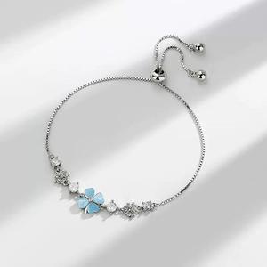 Vòng Tay Clover Bốn Lá May Mắn Kiểu Hàn Quốc Mới - Kéo Để Điều Chỉnh Kích Thước, Phong Cách Mori Ins Thời Trang Độc Đáo, Vòng Tay Nữ Sang Trọng Tinh Tế
