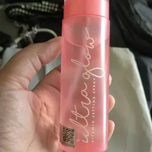 MS GLOW - ULTRA GLOW SETTING SPRAY - ULTRA GLOW Wajah