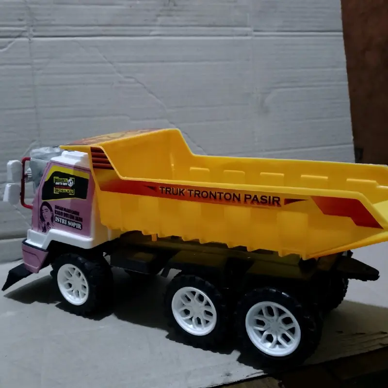 mobillan trek Isuzu giga modifikasi yg lagi viral termurah cocok untuk anak anak toys 5