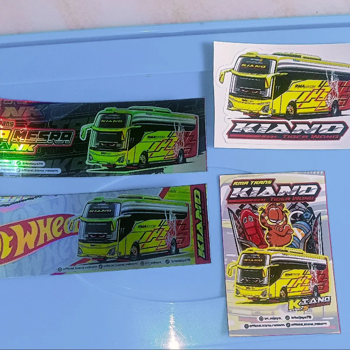 Paket 2 (stiker vynil+ hologram)
