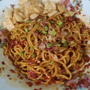 mie jebew ekonomis isi 10 (paket reseller) Noodles Goreng