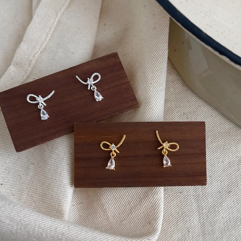 EMLYS.studio - HIMARI EARING - Anting Zircon Simple Elegant 0