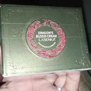 LABENKA | BPOM | Moisturizing & Hydrating Dragon's Blood Cream LBK-F06