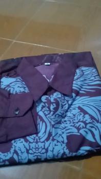 Product Review of KEMEJA BATIK BURGUNDY LENGAN PANJANG MOTIF TERBARU 2025 from B**l B**k 3