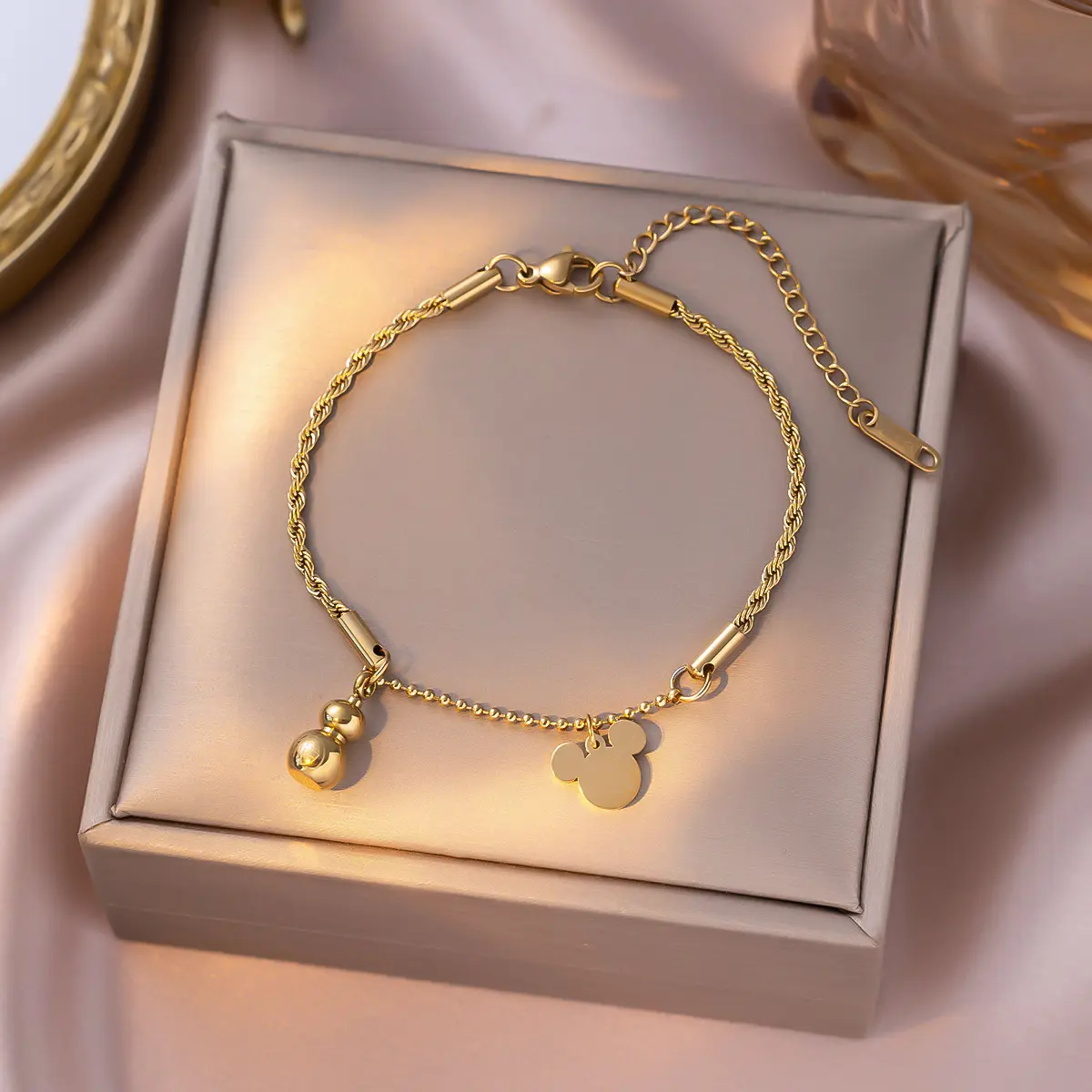 #203 Gelang Tangan Miky Botol / Kendi Rantai Tambang - GOLD