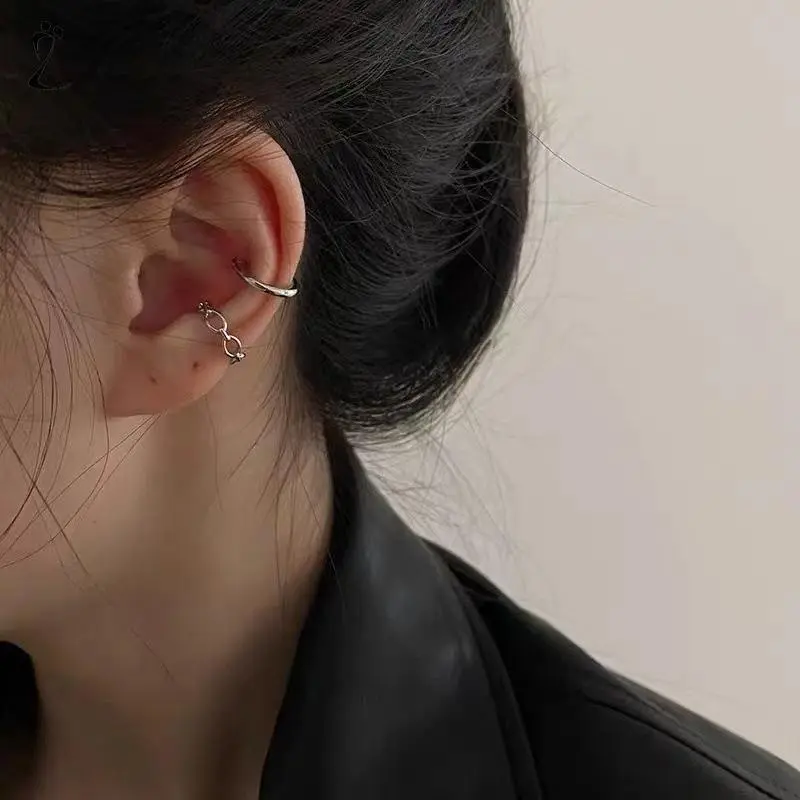 【lingerly】Anting Kombinasi Set Klip Telinga Tanpa Lubang Telinga Wanita Niche High-end Bahasa Perancis Retro Telinga Tulang Klip Z 5