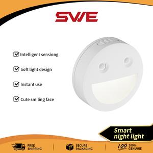 Lampu Malam Pintar, SWE, dengan Rekaan Wajah Tersenyum