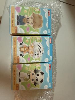 Product Review of POP MART DIMOO Animal Kingdom Series Blind Box. Tiger Learn to Walk. OPENED,SEALED IN FOIL,WITH CARD. from c**3 1