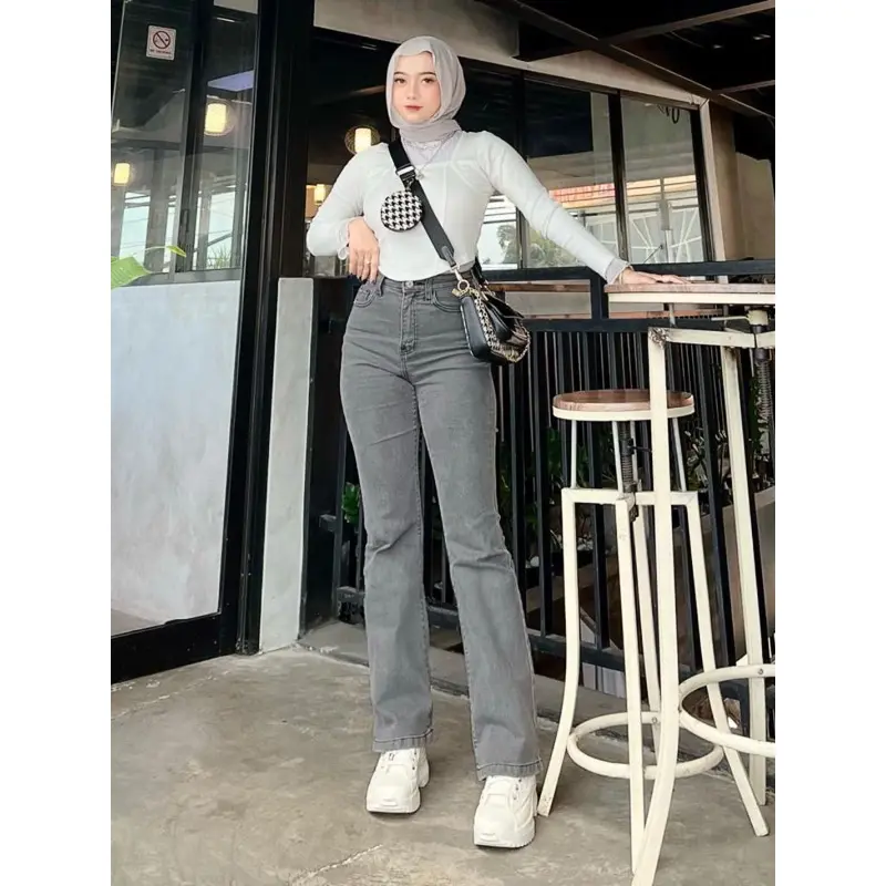 Highwaist Jeans Abu Cutbray Tebal Melar Loose Wanita Celana Panjang Wanita 4