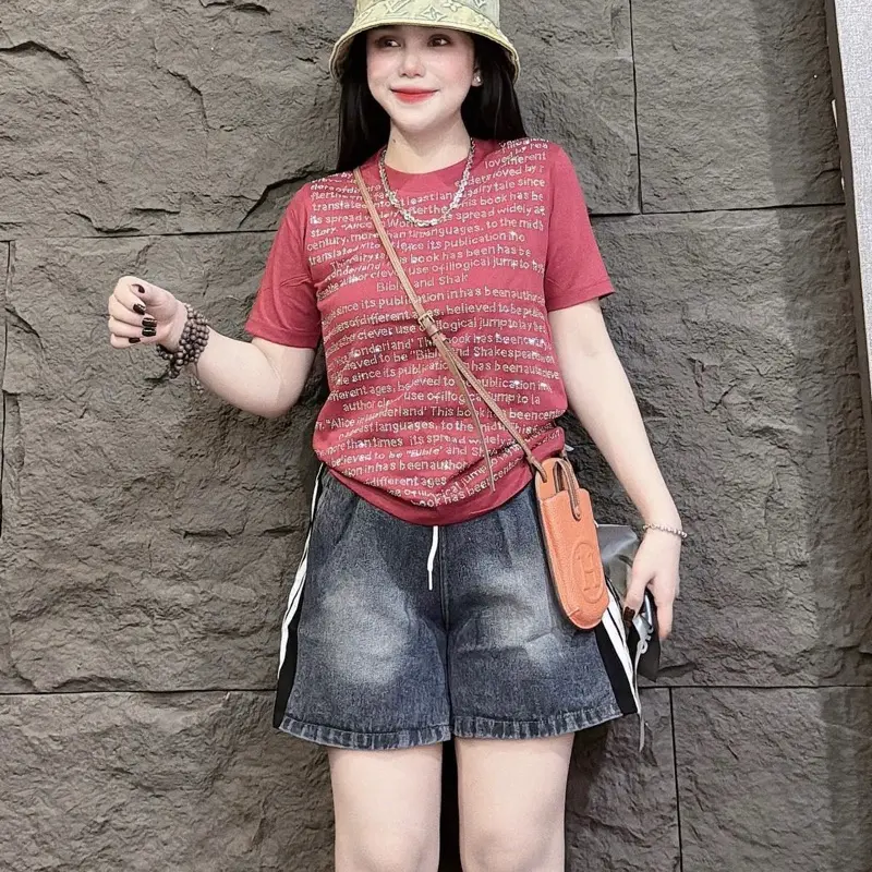 Set bộ jean đùi chữ đính đá áo siêu cấp cotton tay ngắn cổ tròn quần lưng thun bản to co giản nữ