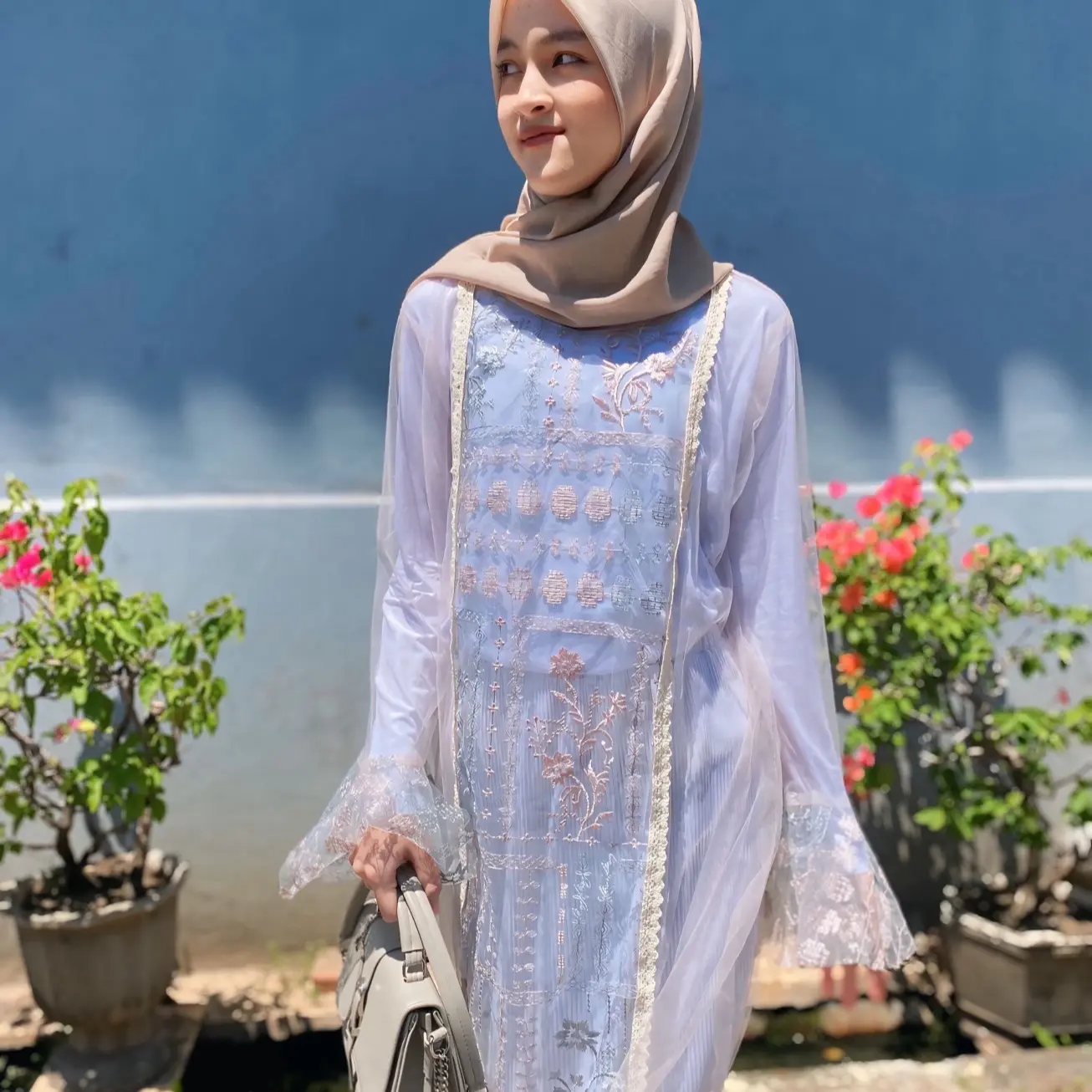 Bunga Outer/outer kondangan/kebaya kondangan murah /kebaya murah /outer brukat /outer korea