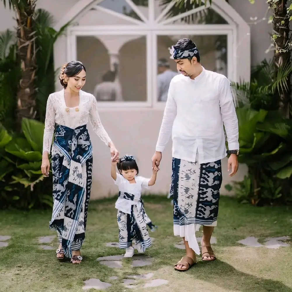 Set Couple Family Kamen Saput Udeng Blangket Anak Keluarga Katun Setelan Batik Custom Dewasa Kondangan Motif