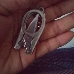 1 pcs gunting lipat kecil+1 set peniti lswan, gunting ibu hamil