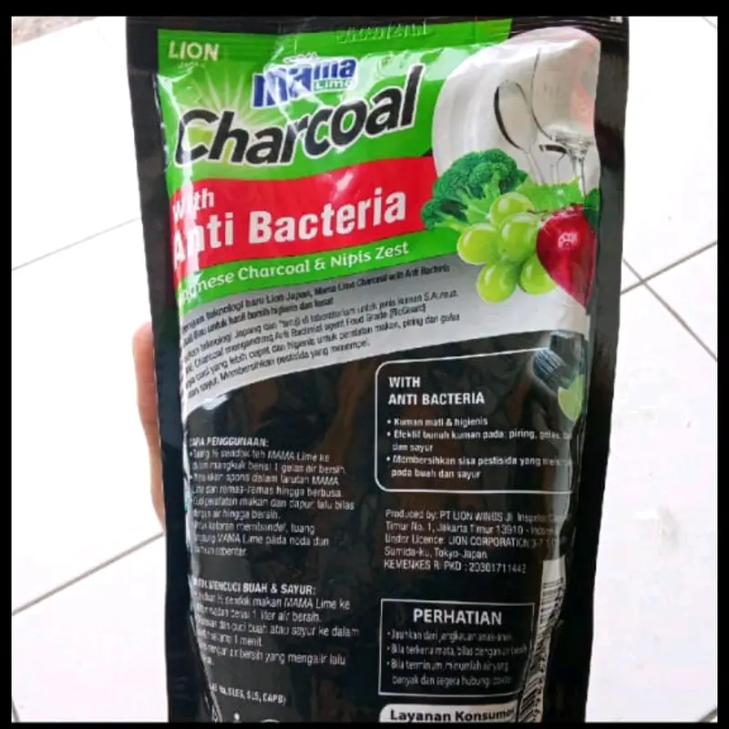 SABUN PENCUCI PIRING HIGIENIS/MAMA LIME CHARCOAL/CAIRAN PENCUCI PIRING HIGIENIS TIDAK PANAS DI TANGAN KEMASAN 680ml 2
