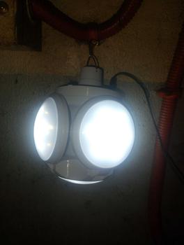 Product Review of 【Wholesale】300W LED Solar Camping Light Foldable Football Light Bulb Emergency Rechargeable Lamp from M**o 0
