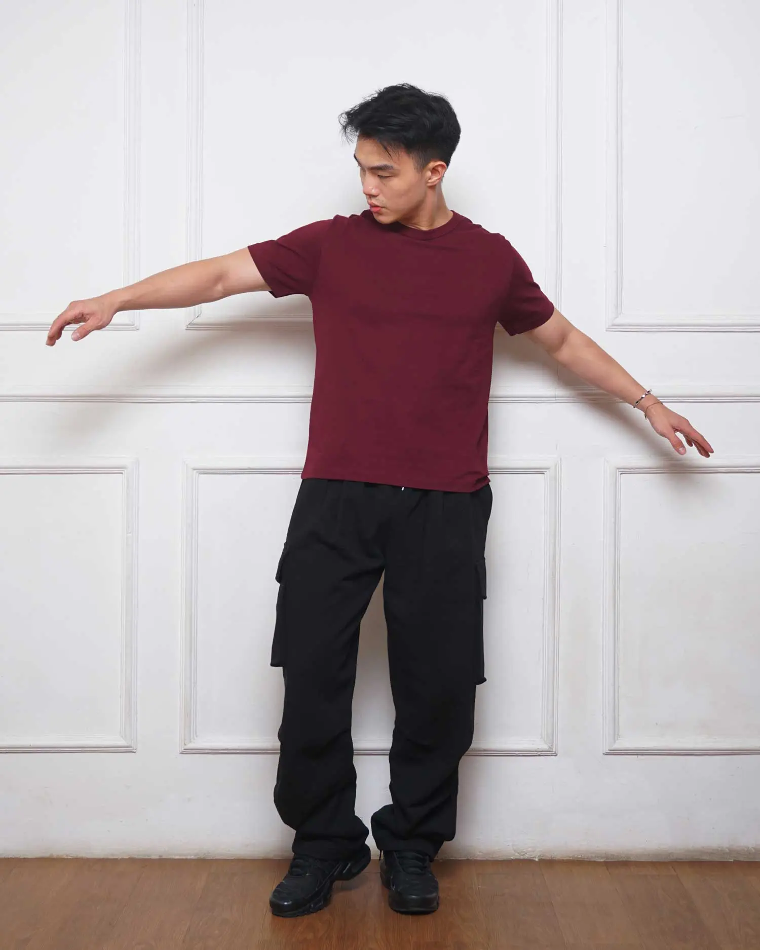 Daily Fitted Tee - Kaos Polos Pas Badan, Bahan Premium | Abyad Apparel Pro Project