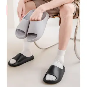 Sandal Pria Terbaru EVA Unisex Hitam Tidak Licin Ukuran 36-44 Sandal Selop Santai Outdoor Nyaman untuk Sehari-hari