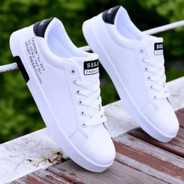 Alessha. Sepatu Sneakers Pria Mopit SSSJ Koran Terbaru