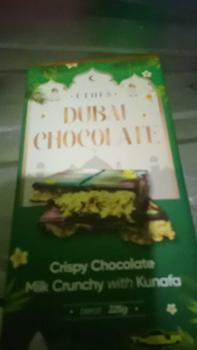 Product Review of DUBAI VERSI RAMADHAN LEBARAN IDUL FITRI crispy pistachio coklat kunafe chocolate bar dubai halal from l**i y**g s**i 0