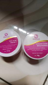 Product Review of DAY CREAM ACNE 1. / CREAM SIANG ACNE 1 DRW SKINCARE BPOM Berminyak Perawatan Wajah Berjerawat Bruntusan from C**i 2