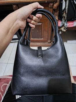 Product Review of SABRINA BAG BY WILDANSTORE TAS SELEMPANG SLINGBAG WANITA Kulit from J**️ 1