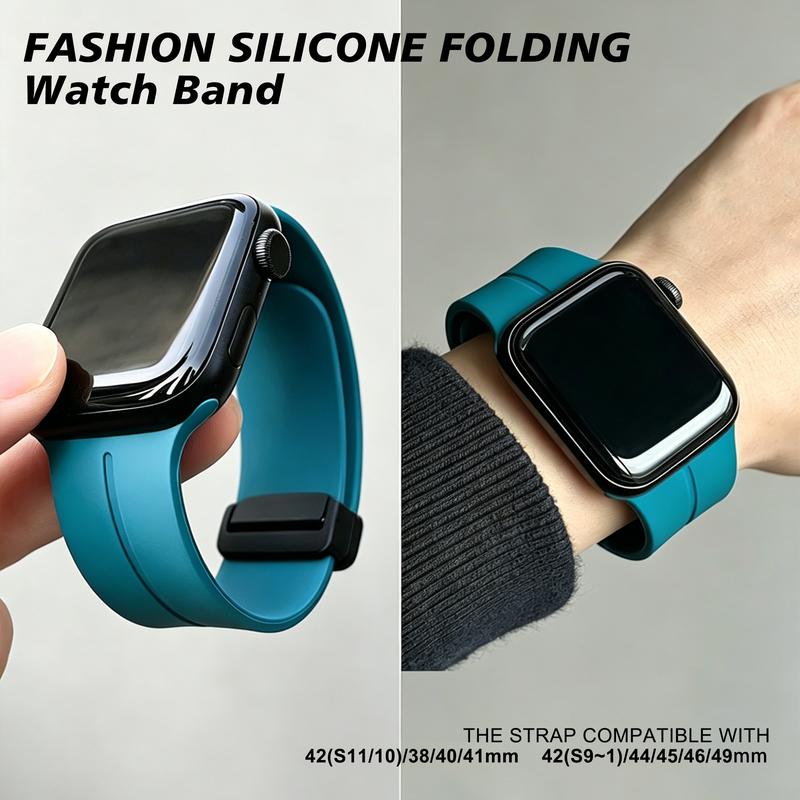 Dây silicon tối giản phù hợp với dây đeo Apple Watch kích thước 41, 40, 44, 45, 42, 38, 49, 46. Dây đeo thể thao mùa hè có khóa gấp từ tính tương thích với Apple Watch cũng như tương thích với Apple Watch Series 11, 10 SE, 9, 8, 7 và Ultra.